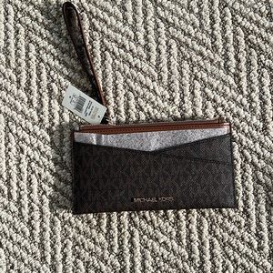 Michael Kors wallet/wristlet